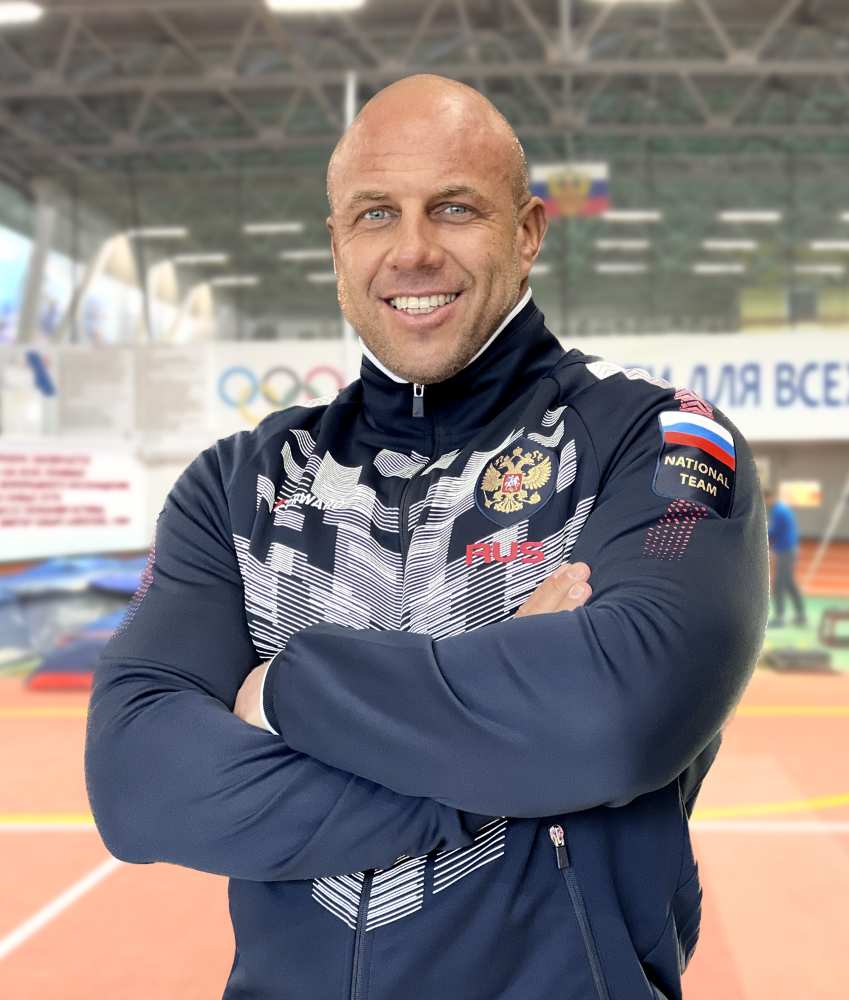 Федоровский Сергей — тренер тренажёрного зала Алексеева