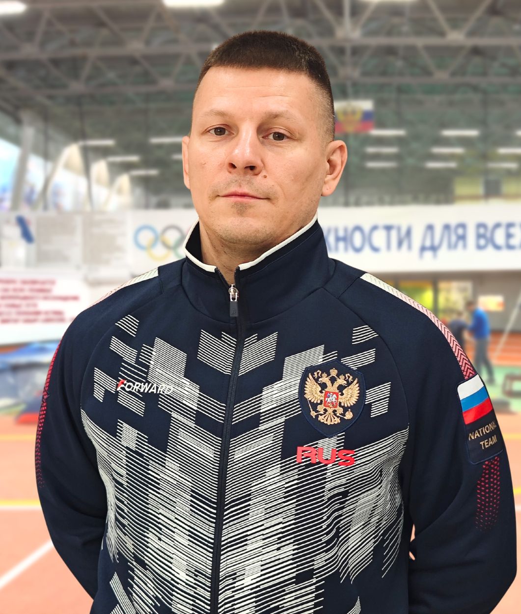 Пристенский Эдуард — тренер тренажёрного зала Алексеева