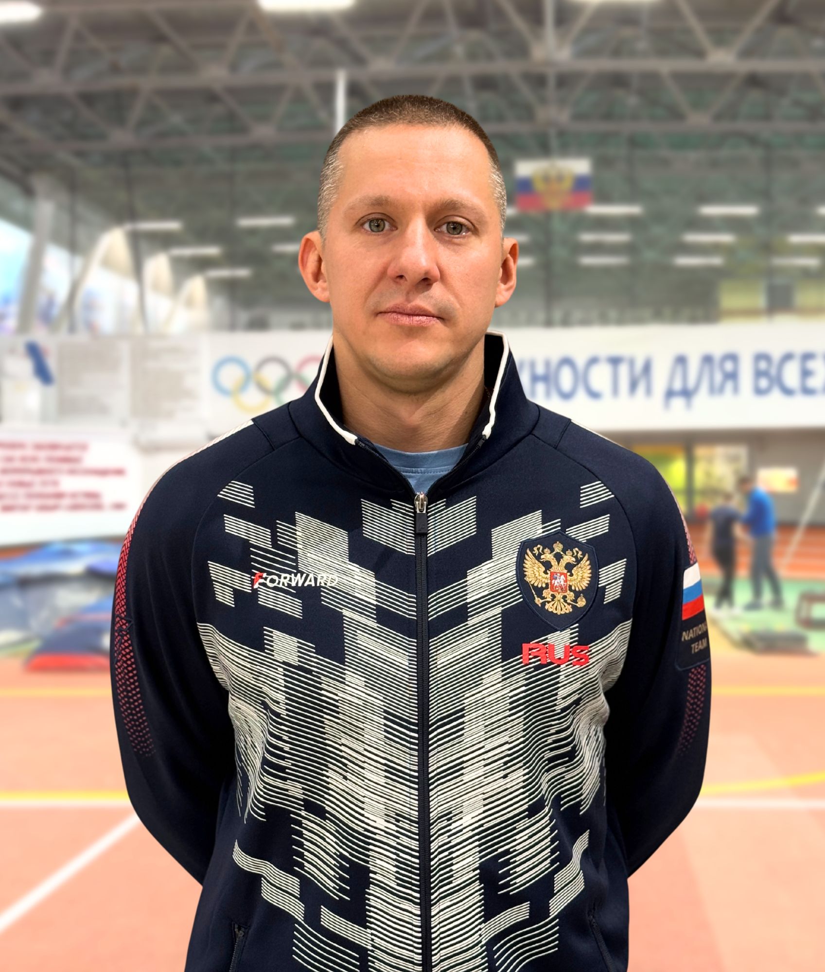 Соболев Александр — тренер тренажёрного зала Алексеева